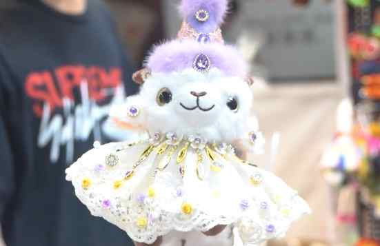 教师在幼儿园内驾车撞倒名孩子致死