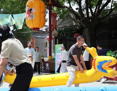 新闻分析:香港高校何以“闪亮”?